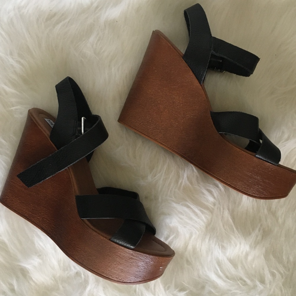 Steve Madden Leather Wedges